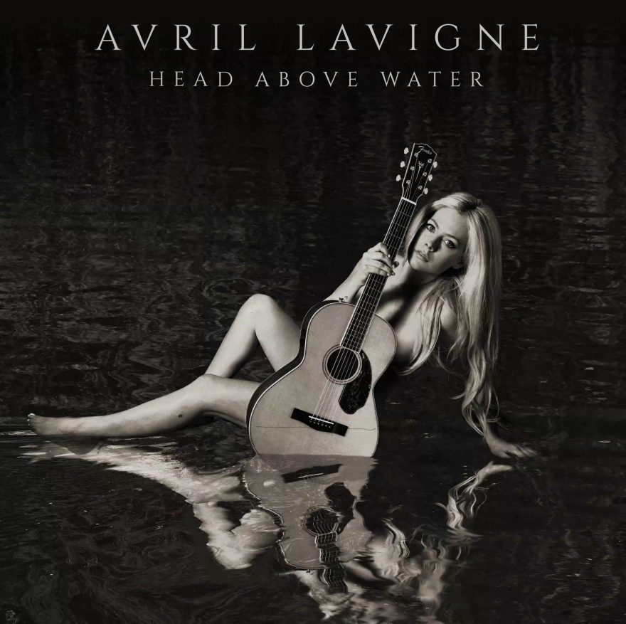 Avril Lavigne Nude & Sexy (7 Photos) 1