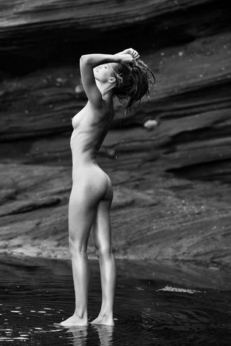 Caroline Kelley Nude (5 Photos)