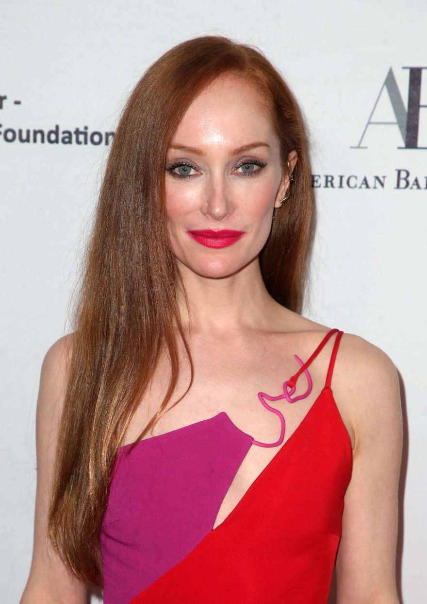 Lotte Verbeek Sexy (30 Photos) Lotte Verbeek Sexy (30 Photos)