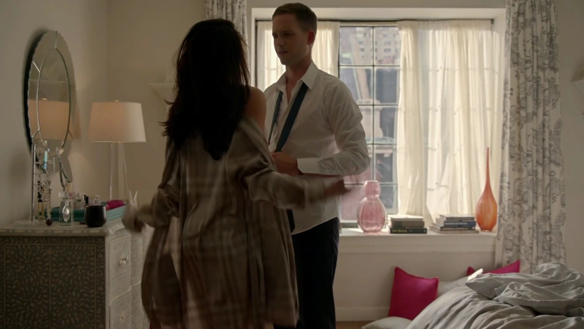 The Duchess (as Rachel Zane) looks perfect, but she covers her small tits f...