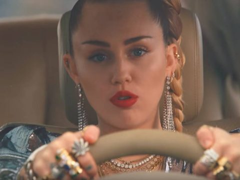 Miley Cyrus Sexy (16 Pics + GIF & Video) 15
