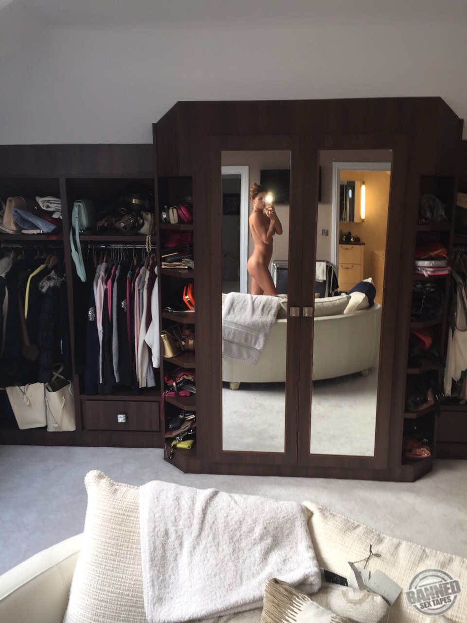 Danielle Lloyd: Sex tapes & iCloud hack Pics 129