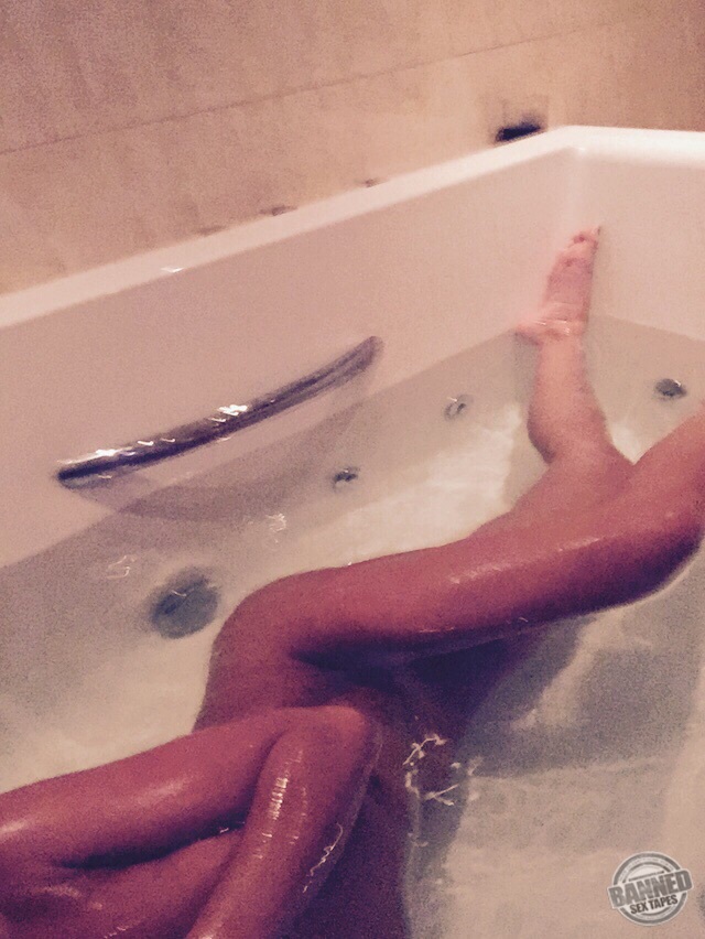 Danielle Lloyd: Sex tapes & iCloud hack Pics 144