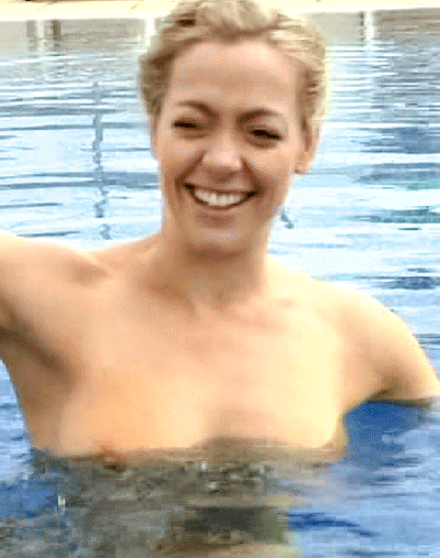 Cherry Healey Nude & Sexy Leaked Fappening 002.