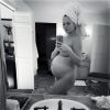 Chrissy Teigen Naked Photos 051