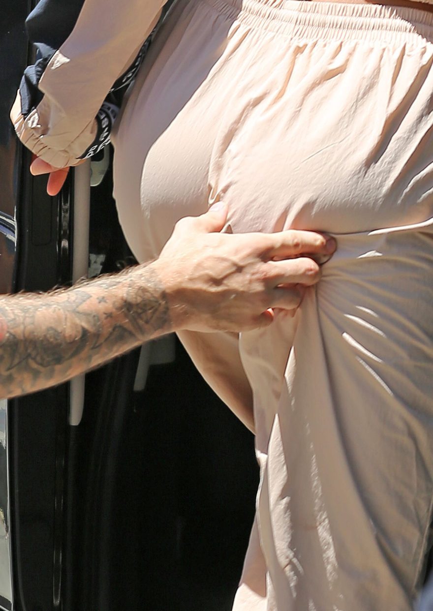 Hailey Bieber Sexy 011