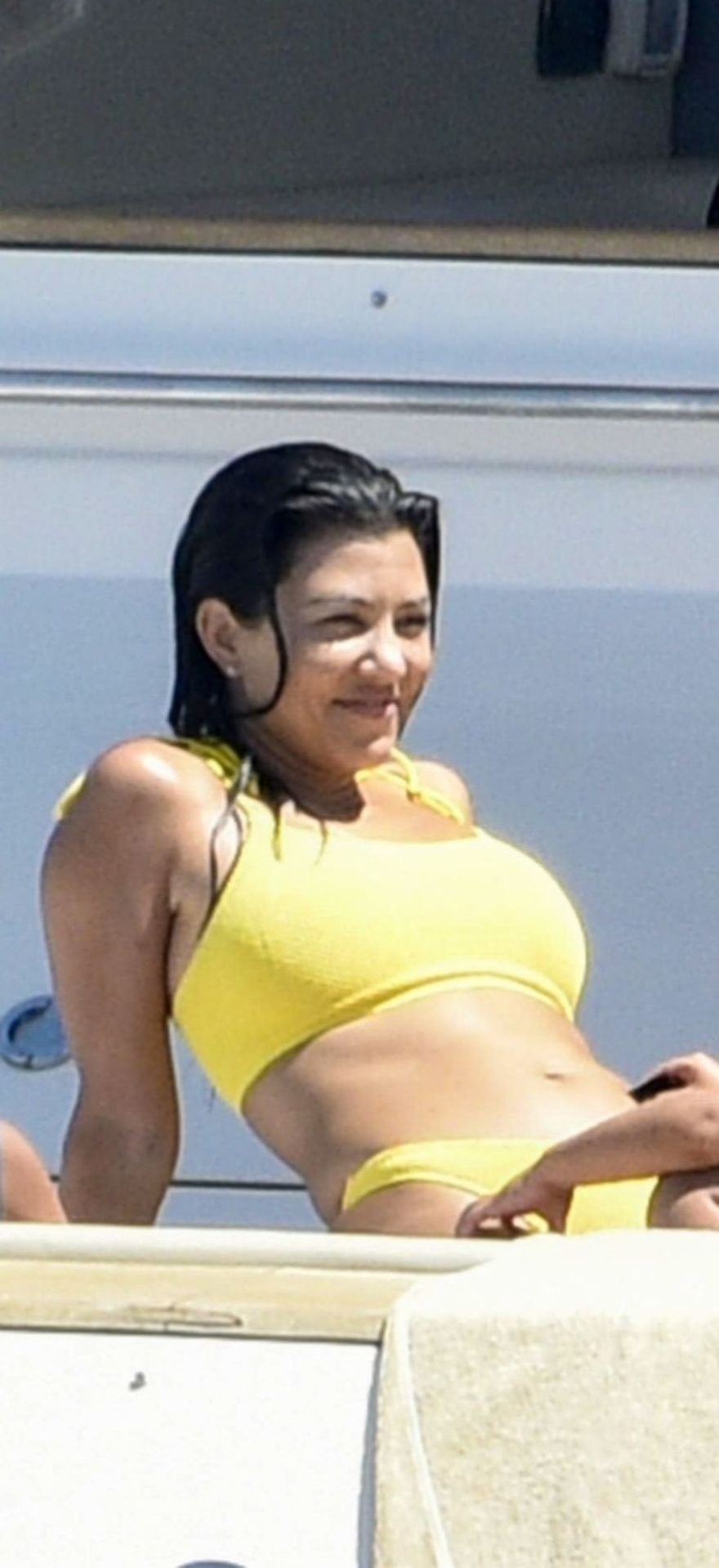 Kourtney Kardashian Sexy Thefappeningblog Com 83