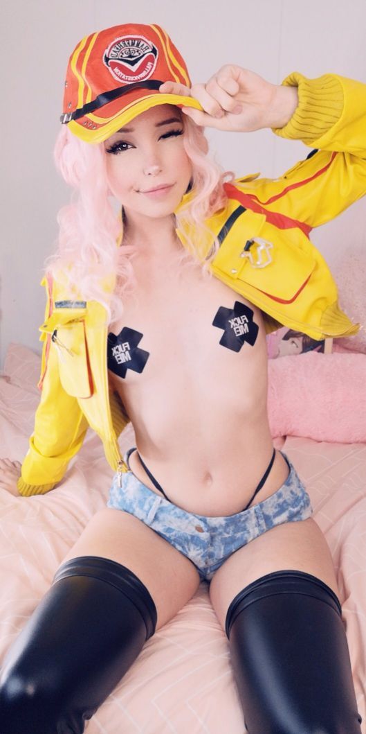 Belle Delphine Sexy & Topless 004