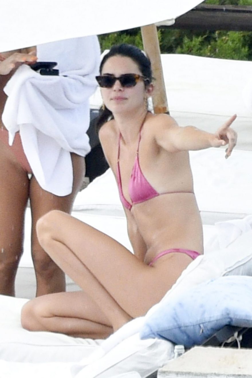 Kendall Jenner Sexy Thefappeningblog Com 7 6 1024x1538