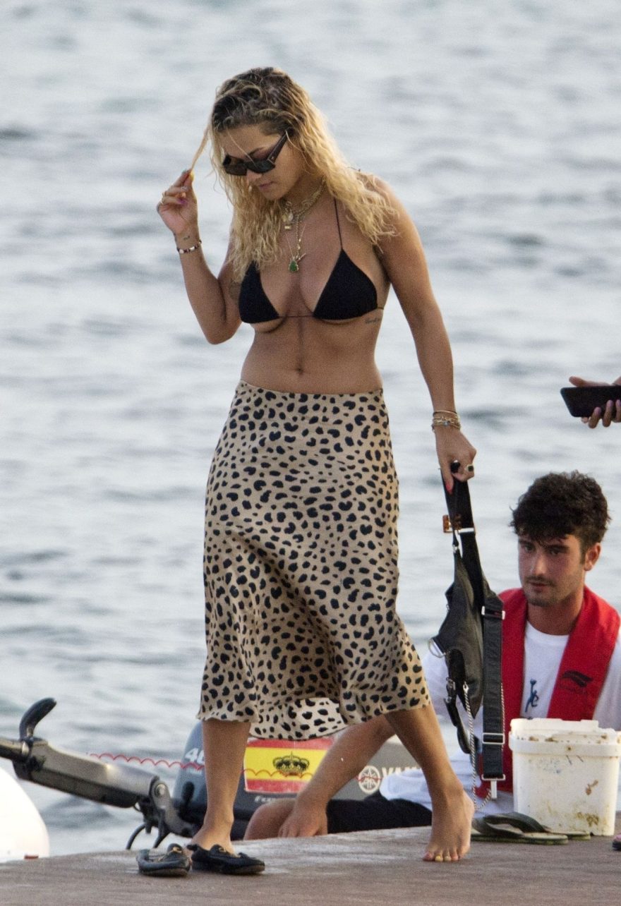 Rita Ora Hot 032