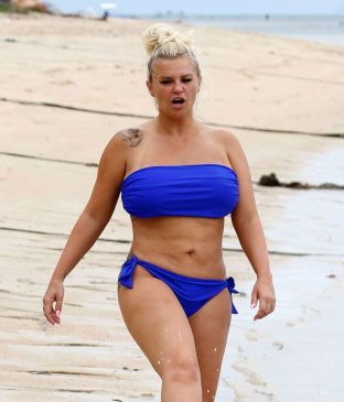 Kerry Katona Sexy (21 Photos)