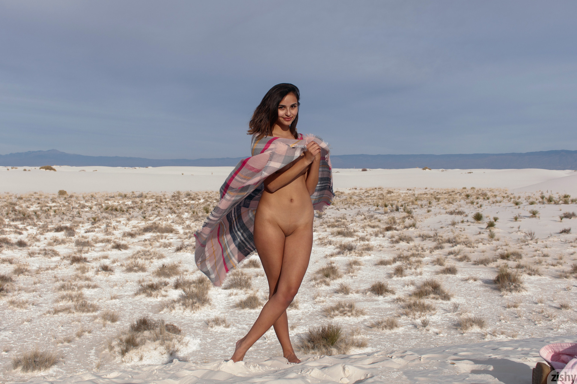 Alejandra Cobos White Sands 3 - Zishy TheSexTube