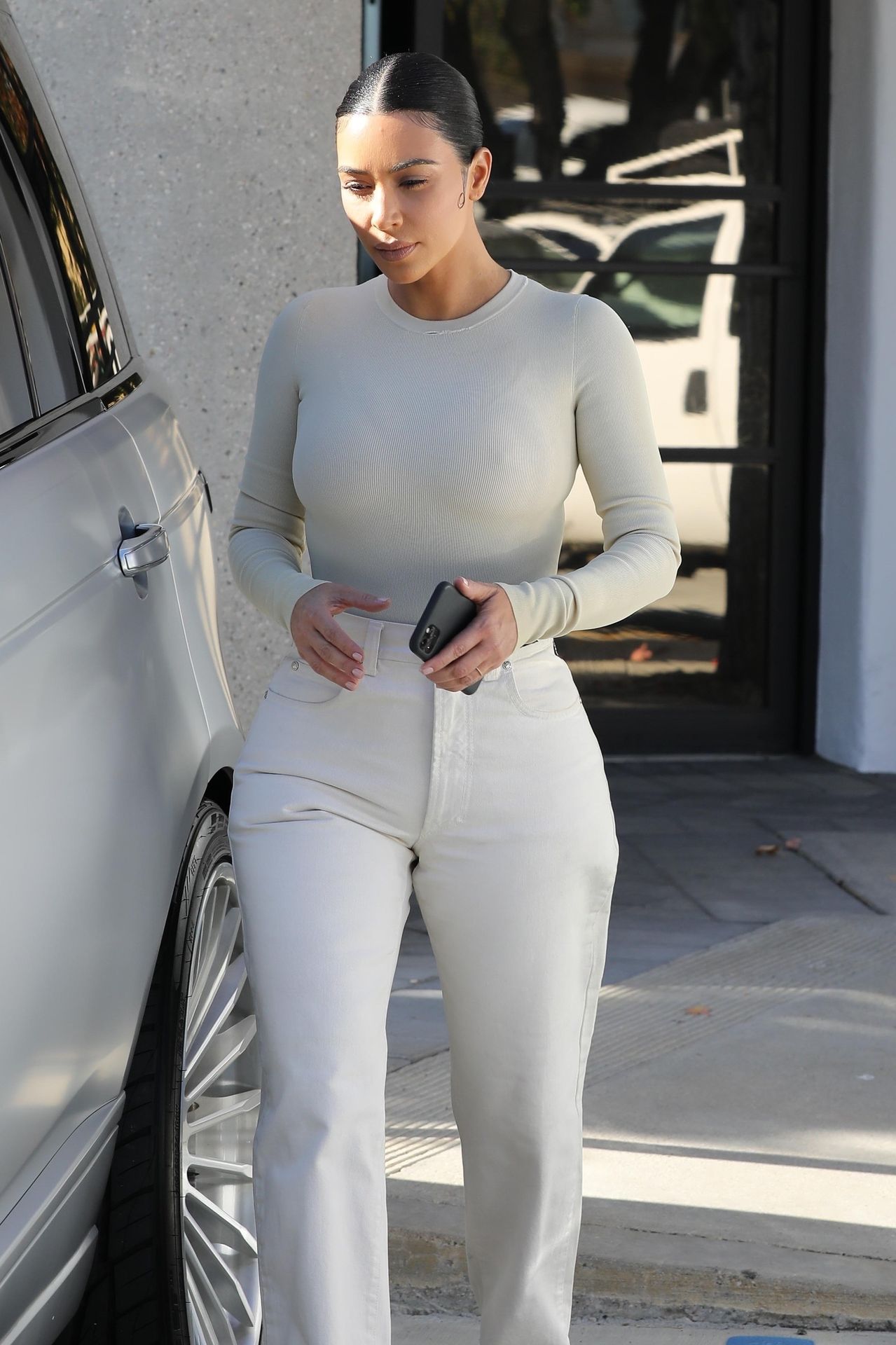 Kim Kardashian Sexy 0001