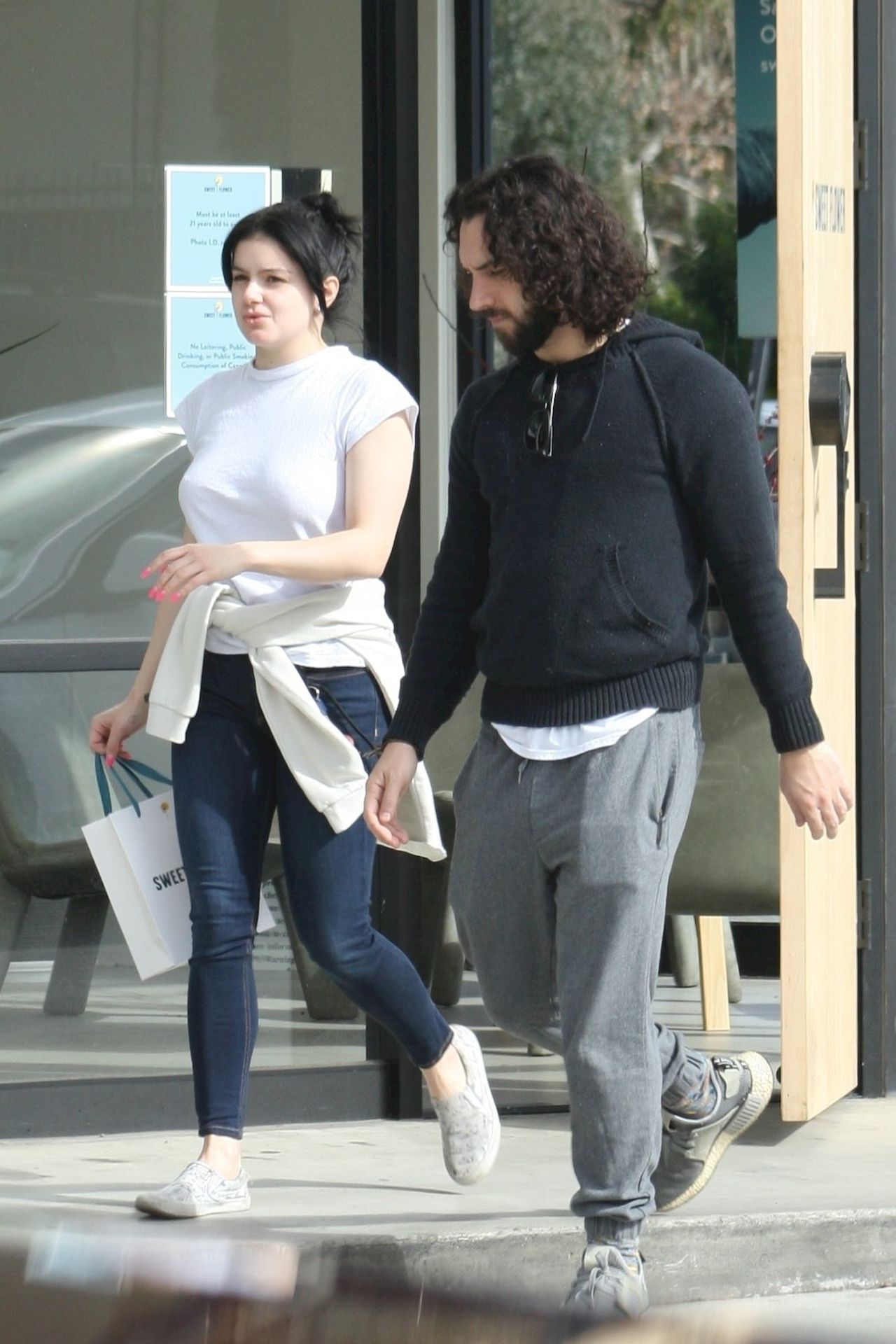 Ariel Winter Stocks Up On Cannabis And Groceries In Studio City 0008
