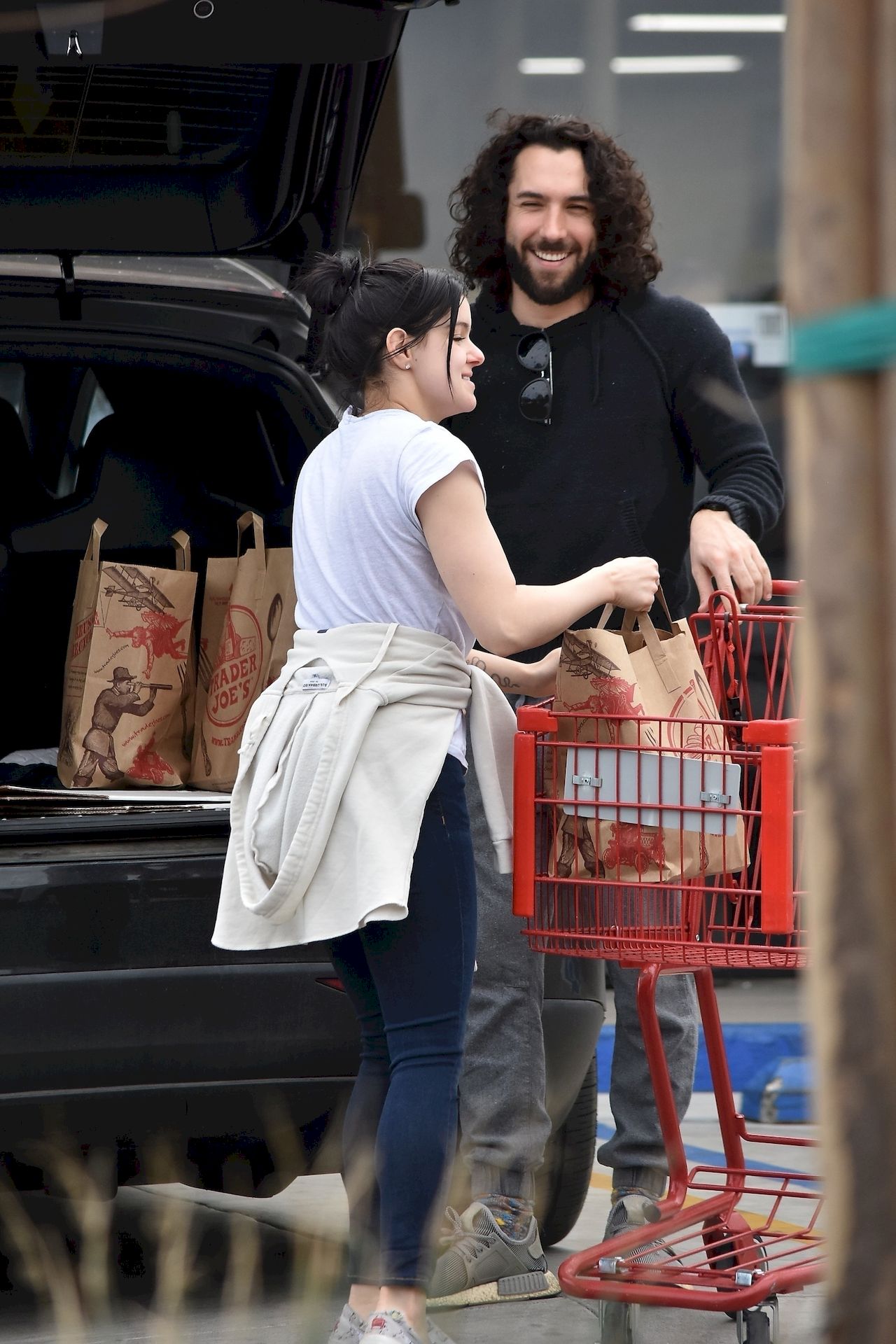 Ariel Winter Stocks Up On Cannabis And Groceries In Studio City 0041