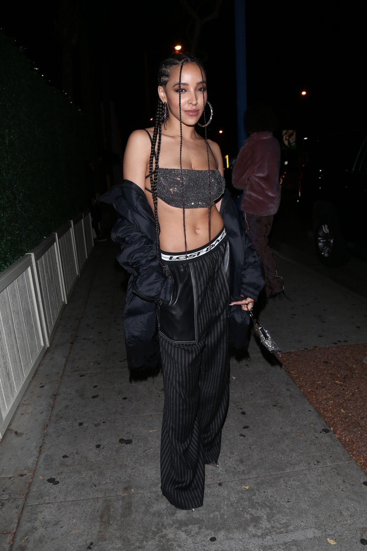 Braless Tinashe Shows Off Her Toned Abs In West Hollywood 0014