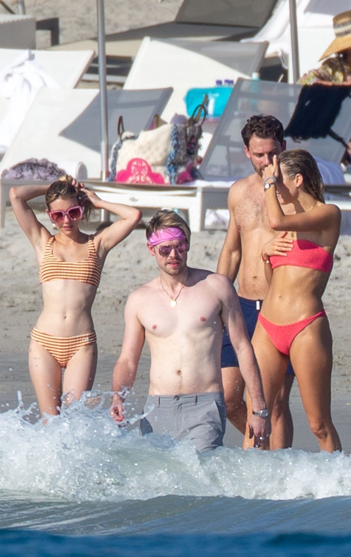 Friendly Exes Emma Roberts And Chord Overstreet Enjoy The Sunshine In Mexico 0010