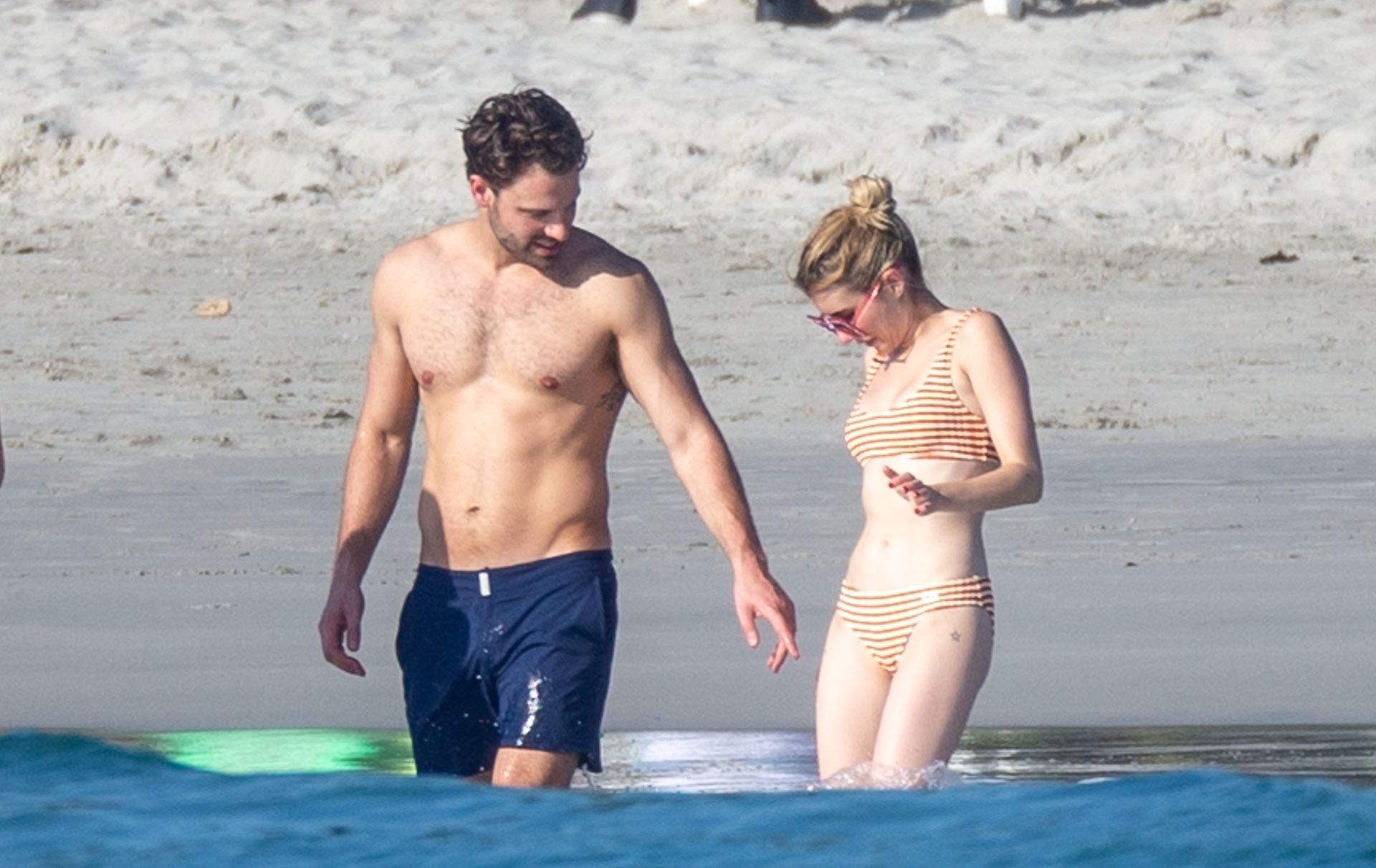 Friendly Exes Emma Roberts And Chord Overstreet Enjoy The Sunshine In Mexico 0017