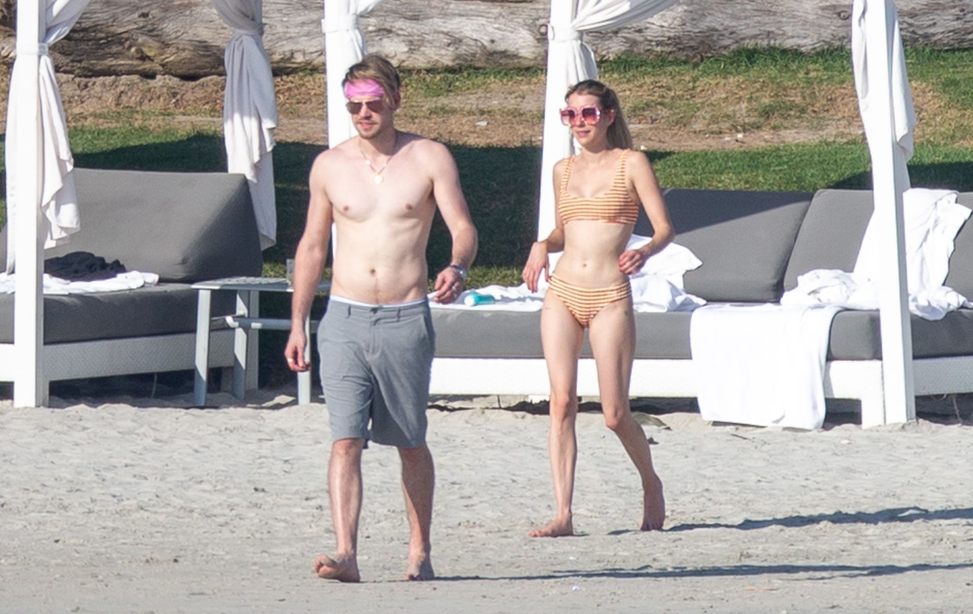 Friendly Exes Emma Roberts And Chord Overstreet Enjoy The Sunshine In Mexico 0032