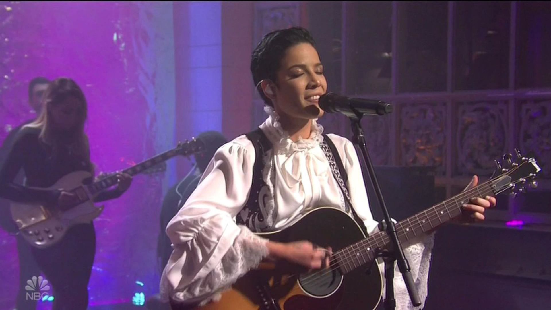 Halsey Steams Up The Screen As She Performs On Saturday Night Live 0040