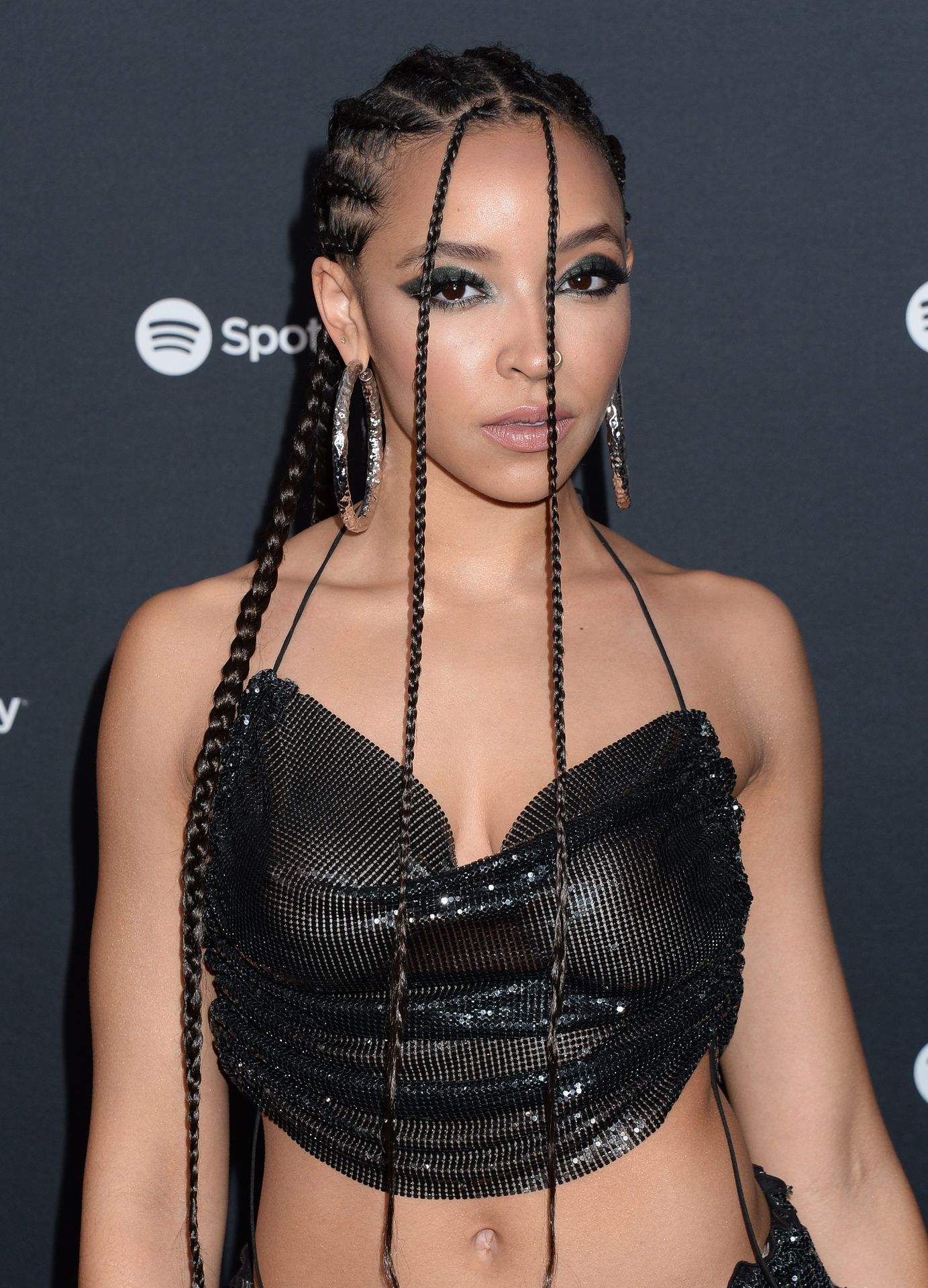 Tinashe Flaunts Her Tits At The Spotify Best New Artist Party 0004