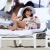 Eros Ramazzotti Relaxes With Valentina Bilbao On The Beach In Miami 0002