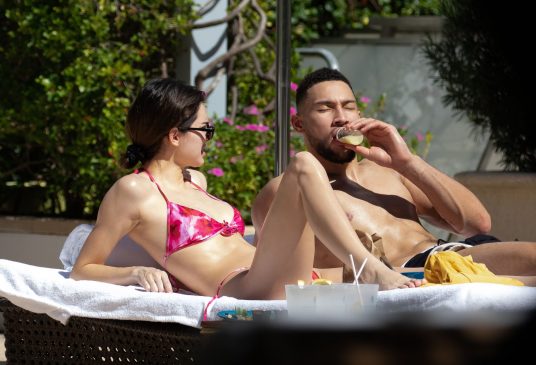 Hot Couple Kendall Jenner & Ben Simmons Relax During Pool Time In Miami (14 Photos)