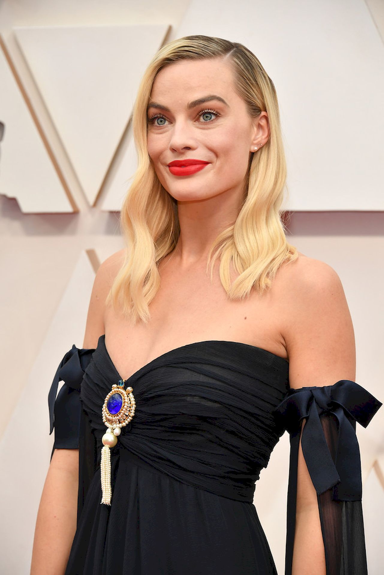 Margot Robbie Looks Beautiful On The Red Carpet Of The 92nd Academy Awards 0008