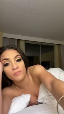 Marissa Da’Nae’s Livestream (5 Pics & Video)