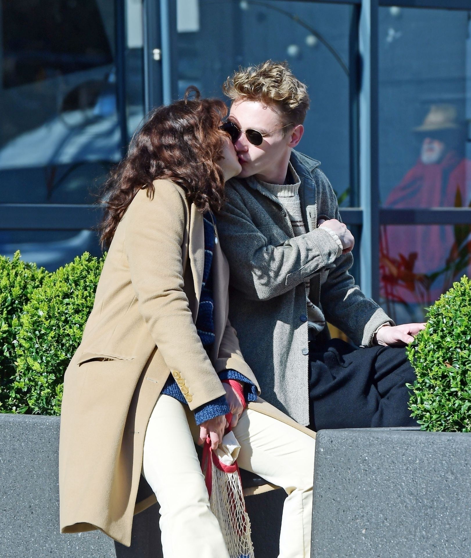 Ben Hardy & Olivia Cooke Out For A Romantic And Affectionate Stroll In Primrose Hill 0004