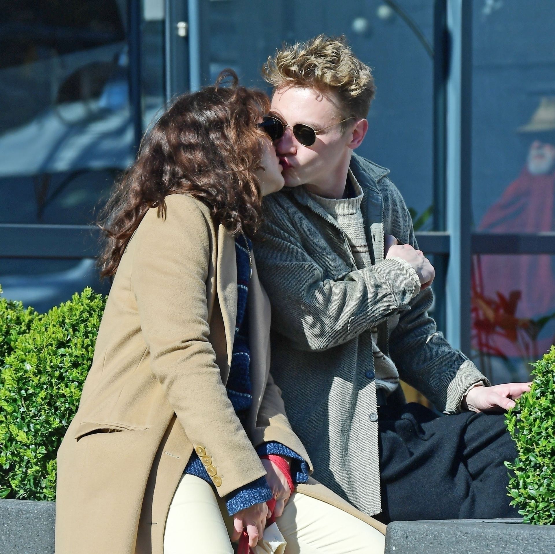 Ben Hardy & Olivia Cooke Out For A Romantic And Affectionate Stroll In Primrose Hill 0006