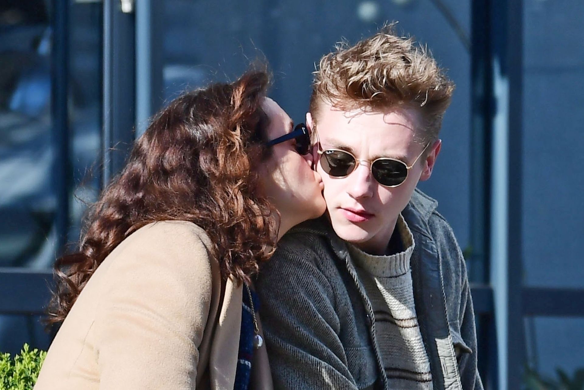 Ben Hardy & Olivia Cooke Out For A Romantic And Affectionate Stroll In Primrose Hill 0015