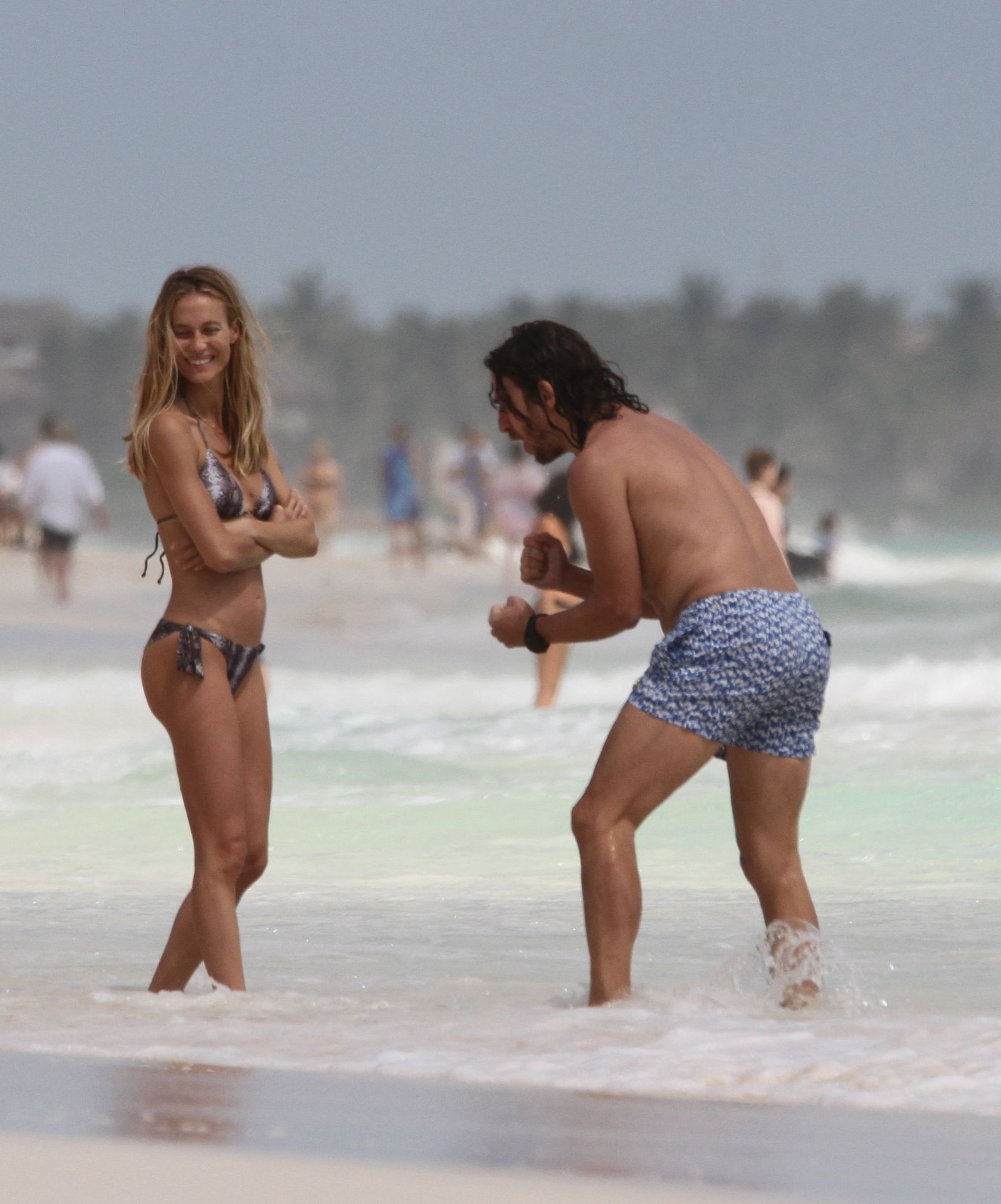 Carles Puyol Enjoy A Family Vacation With Vanesa Lorenzo In Mexico 0014