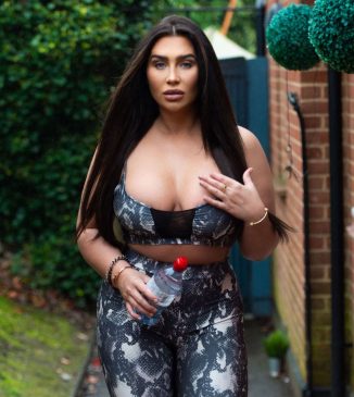 Lauren Goodger is Seen Leaving Her House to Head Out for an Exercise Session