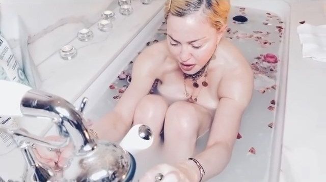 Madonna nude photo