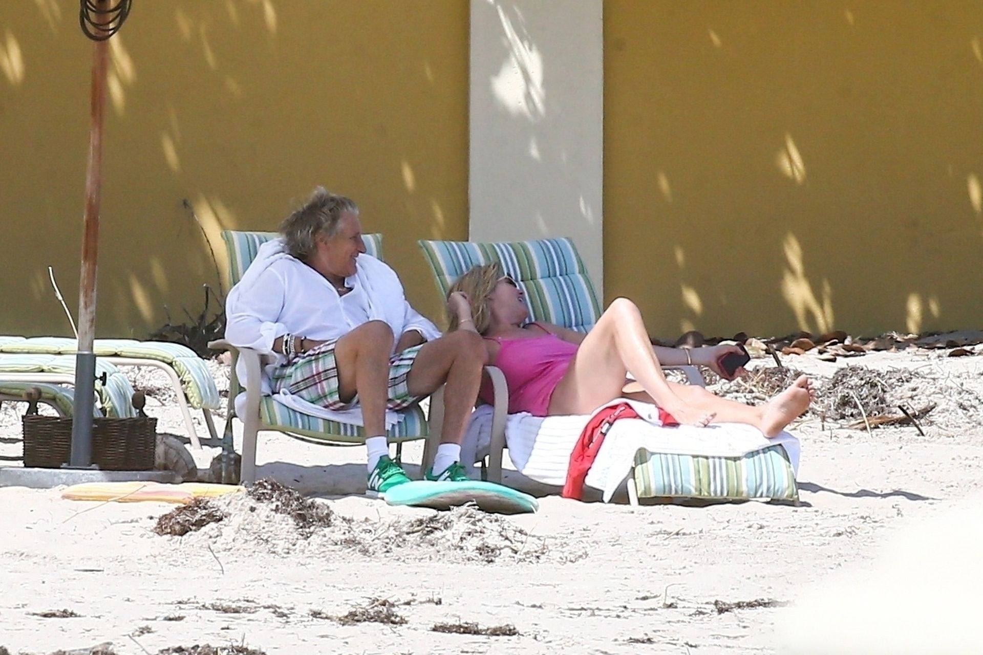 Beach Is Still Open For Rod Stewart And The Family 0008