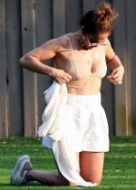 Jennifer Lopez Sexy In Bra At Birthday Bash In Miami 0004