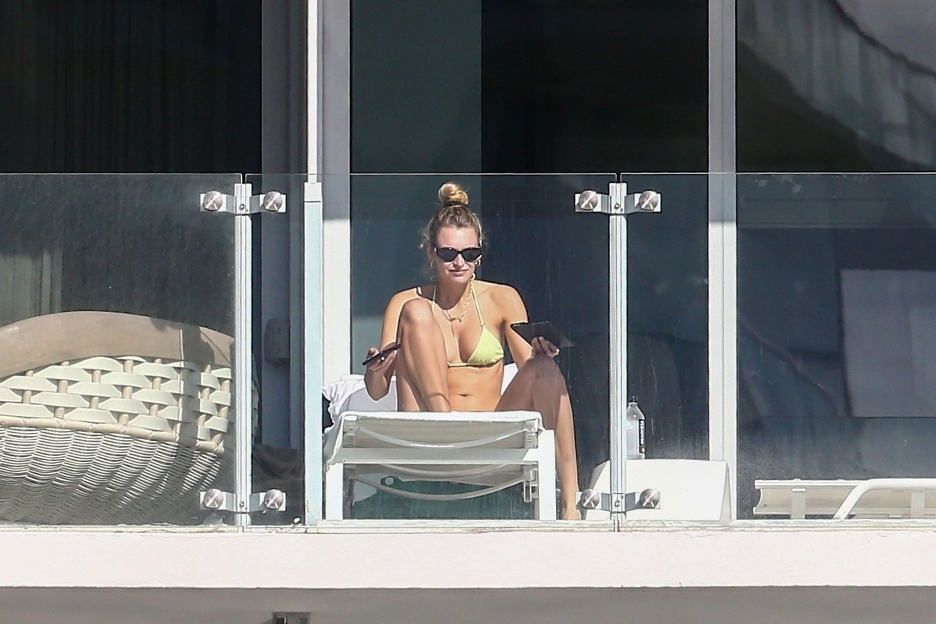 Roosmarijn De Kok Sunbathes Topless In Miami 0014