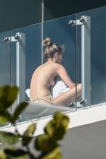 Roosmarijn De Kok Sunbathes Topless In Miami 0031