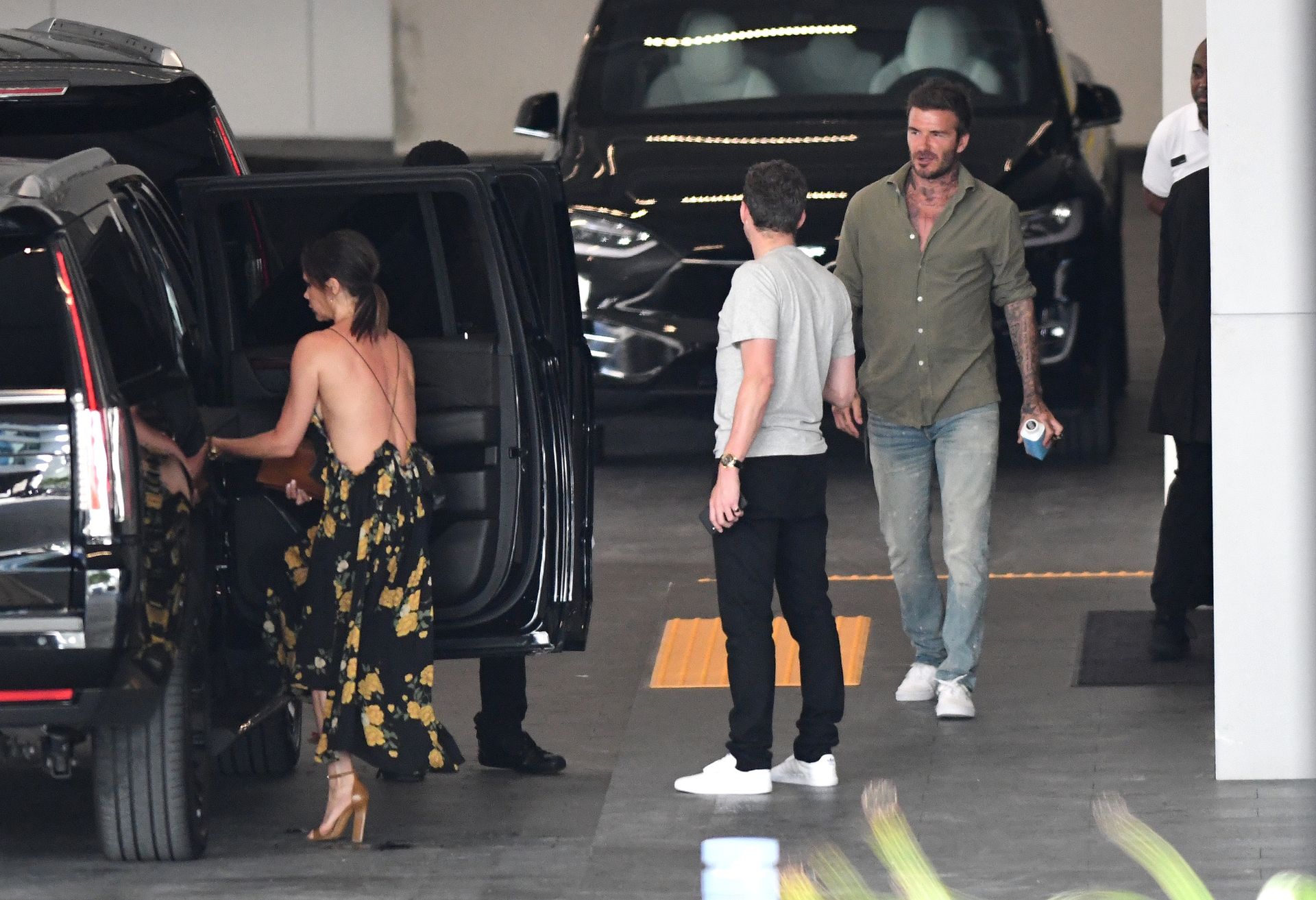 Victoria Beckham Wears A Backless Dress As She Goes Luxury Apartment Hunting In Miami 0003