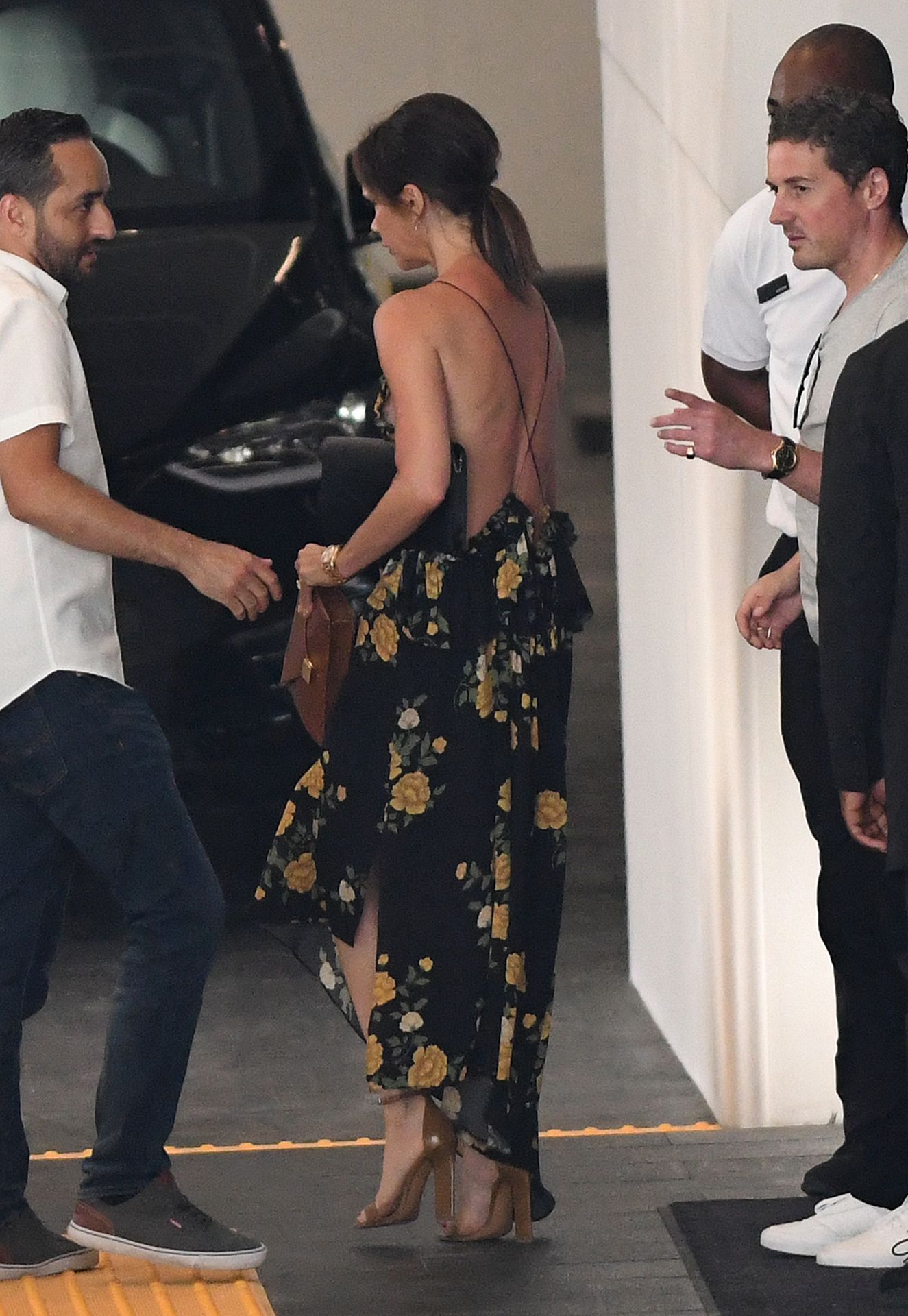 Victoria Beckham Wears A Backless Dress As She Goes Luxury Apartment Hunting In Miami 0013