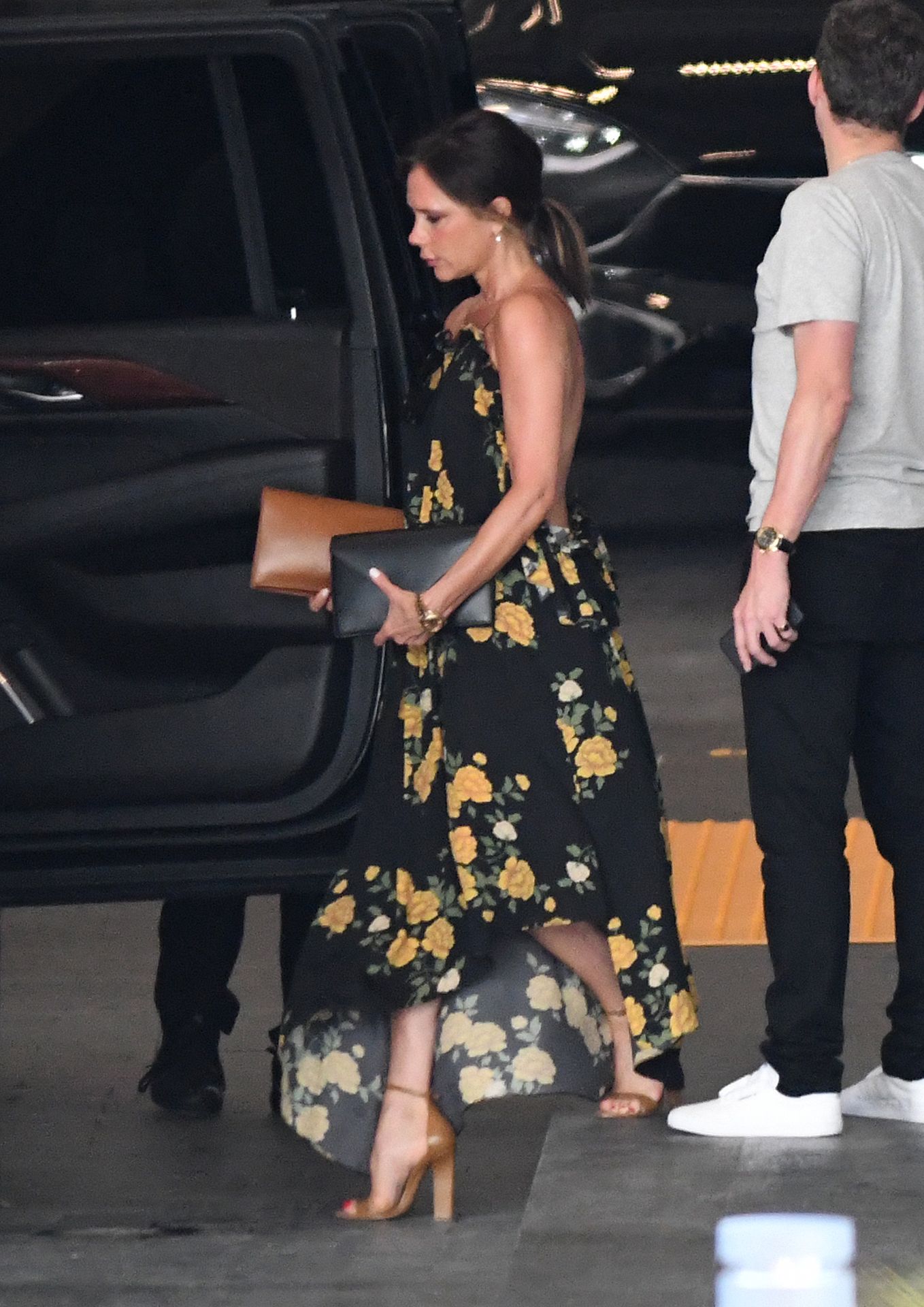Victoria Beckham Wears A Backless Dress As She Goes Luxury Apartment Hunting In Miami 0019
