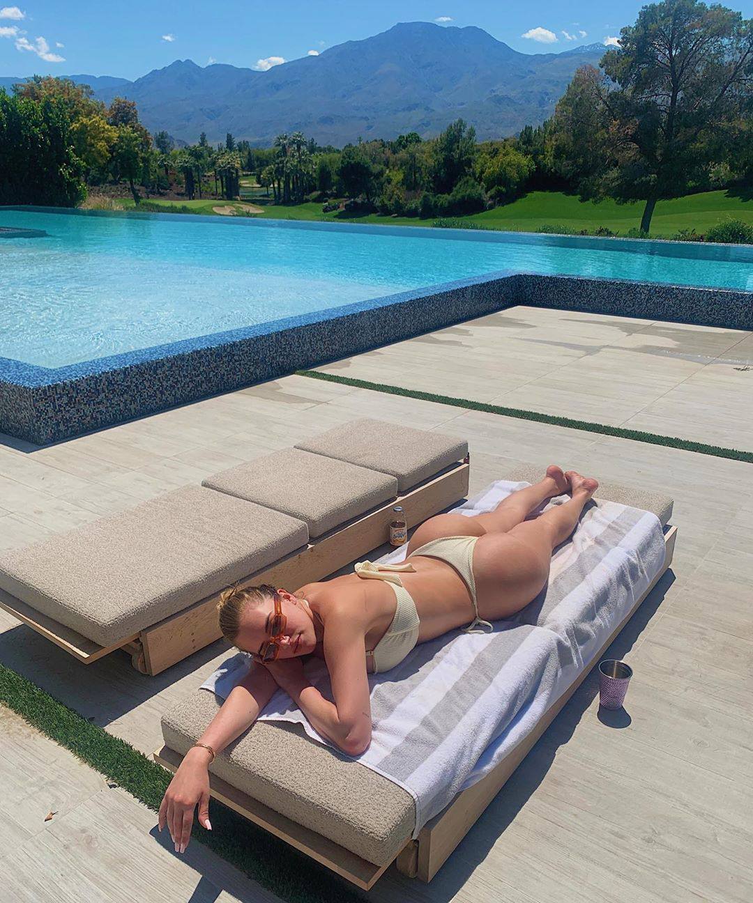 Anastasia Karanikolaou – Hot Body In Sexy Instagram Pics 0006
