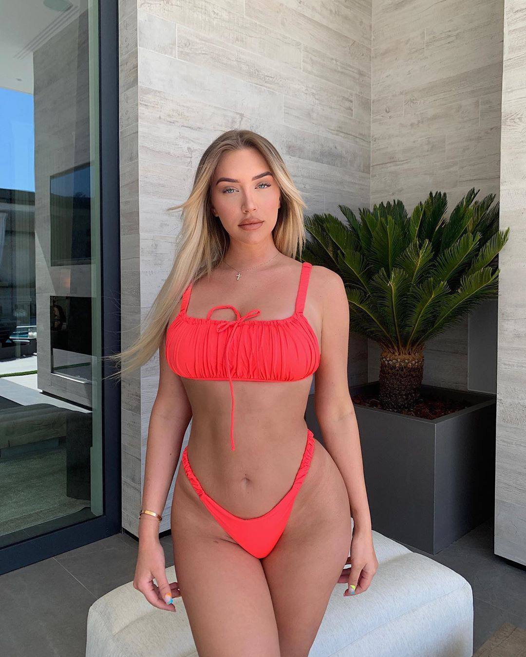 Anastasia Karanikolaou – Hot Body In Sexy Instagram Pics 0007