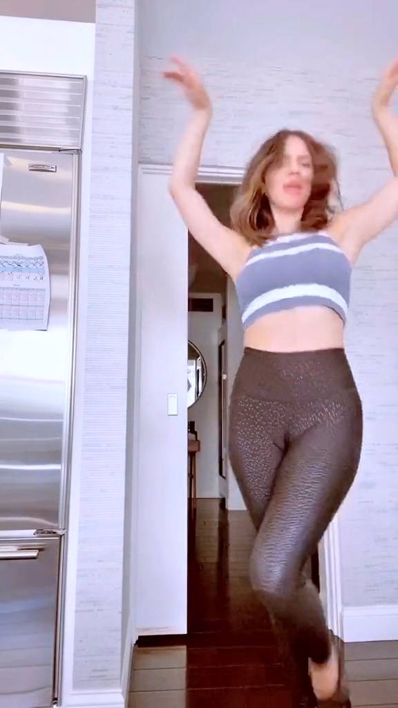 Katharine Mcphee – Sexy Ass And Big Cameltoe In Hot Dancing Video 0006