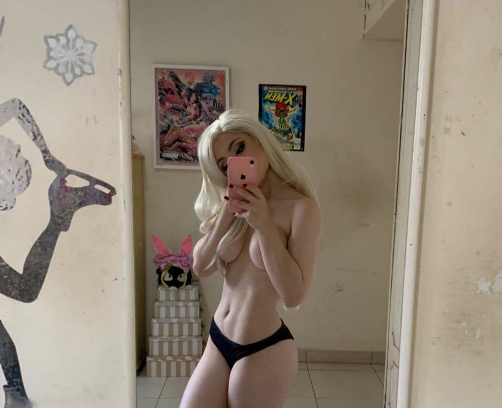 Fe Galvao Onlyfans Nude Leaked Cosplay Photos 7.