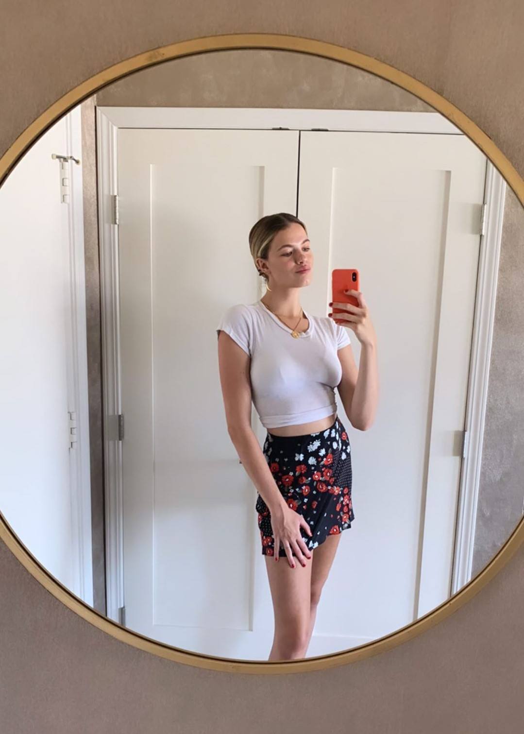 Hailey Clauson Sexy Selfie
