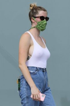 Ireland Baldwin – Sexy Braless Boobs in White Top Out in Hollywood