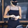 Miley Cyrus – Sexy Big Camel Toe At 10 Speed Coffee In Woodland Hills 0015