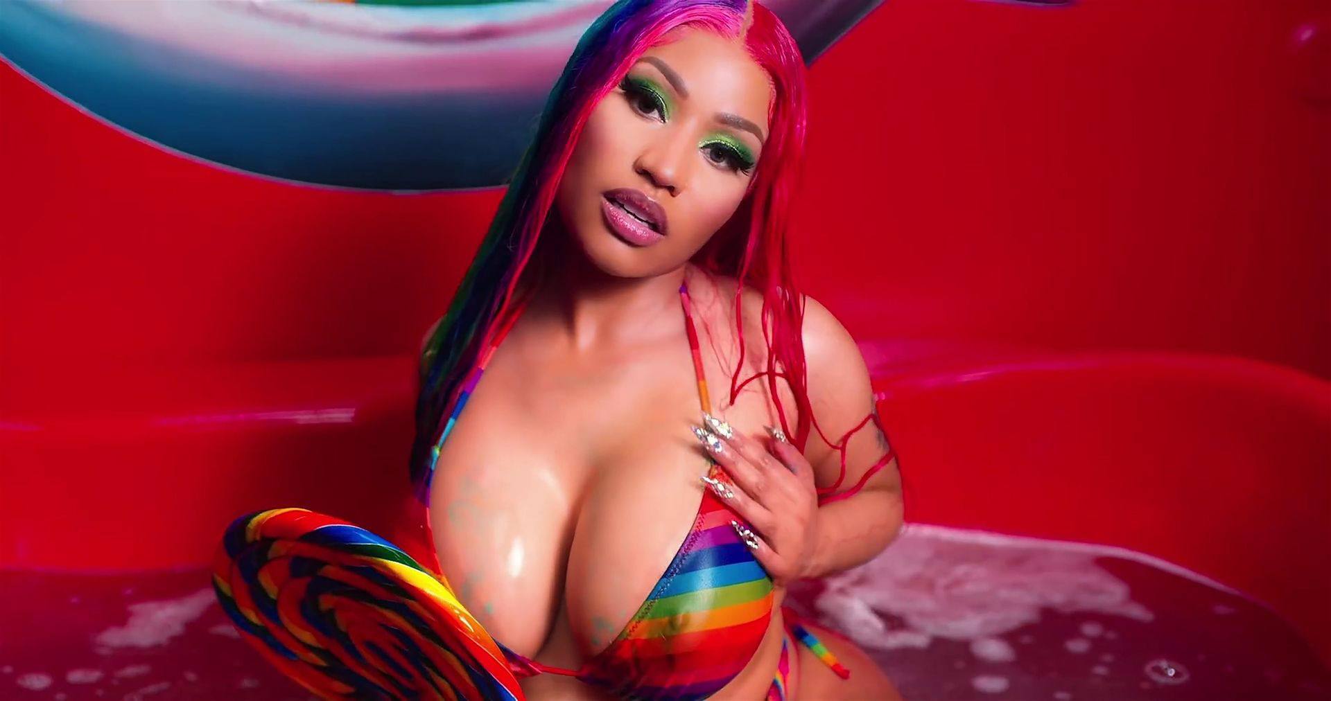 Nicki Minaj - Huge Sexy Boobs And Ass In "trollz" Music Video 002...